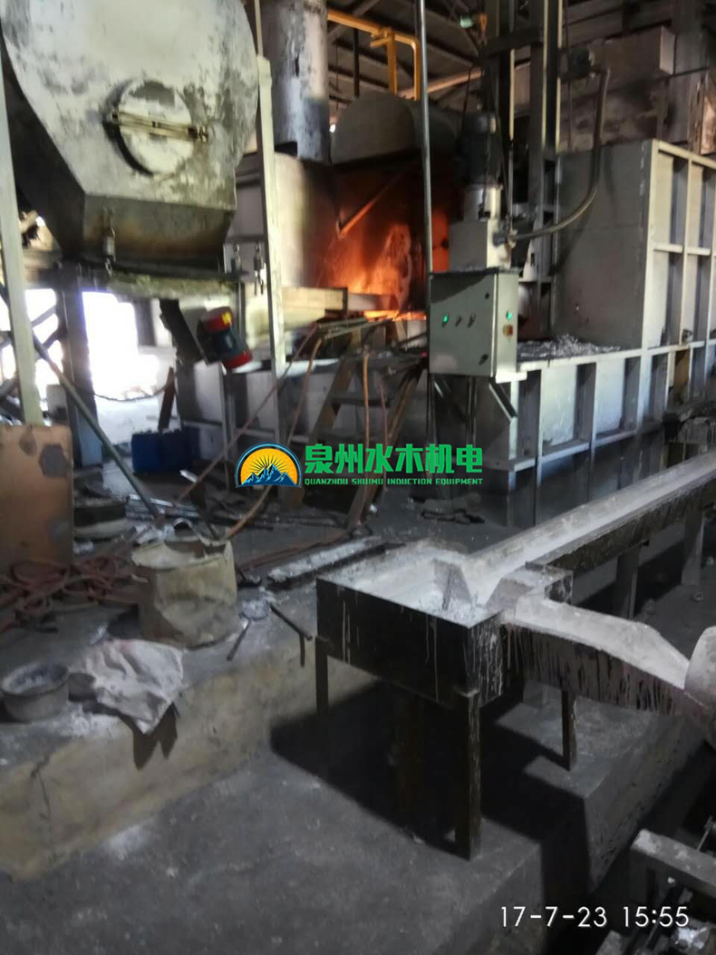 铝屑易拉罐熔化侧井炉_9.jpg